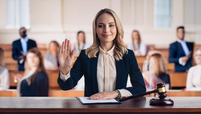 Kim jest tłumacz przysięgły?